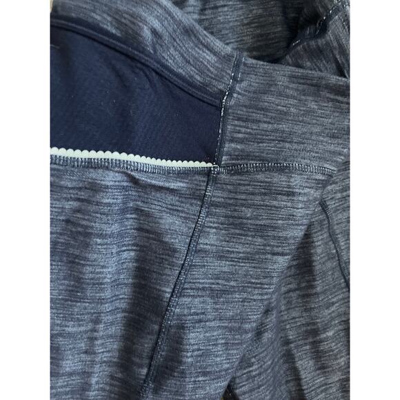 Lululemon Ride On Crop Cycling Pant in Deep Indigo Blue‎ Denim Luon Size 2 - Picture 9 of 10